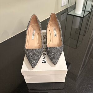 Gorgeous Manolos, 36.5